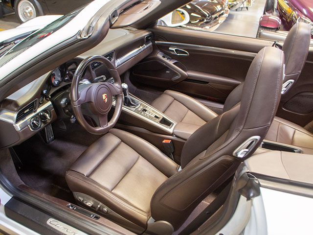 2015 porsche 911 carrera 4s cabriolet interior