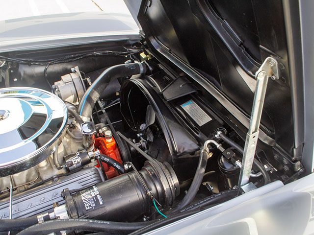 1965 silver l79 corvette coupe engine