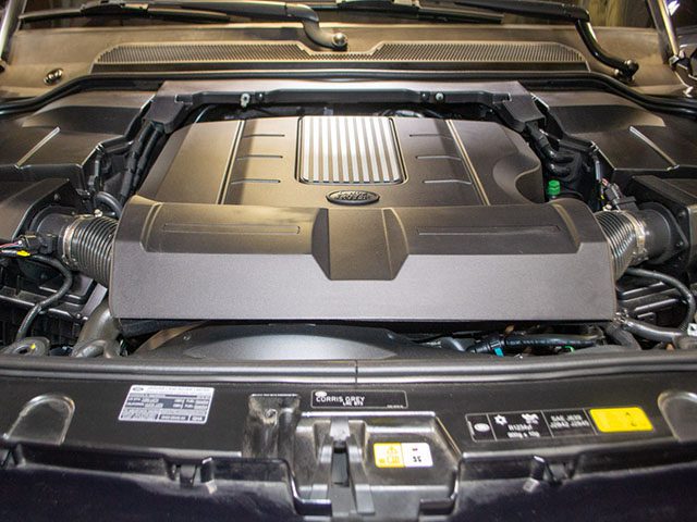 2016 gray land rover lr4 engine