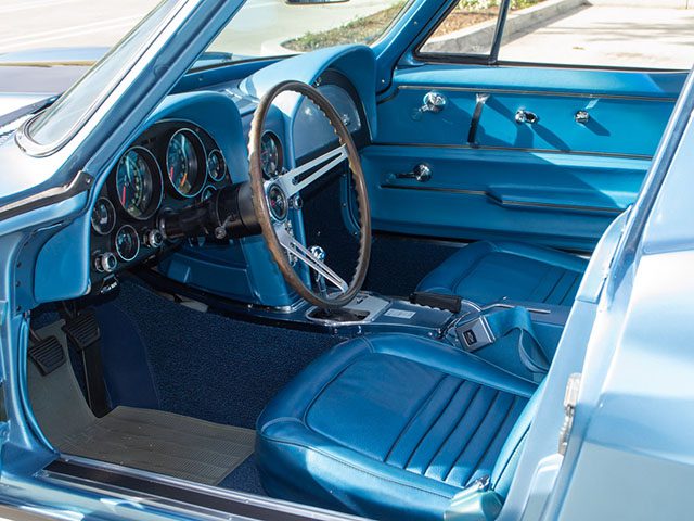 1967 blue corvette l71 coupe interior