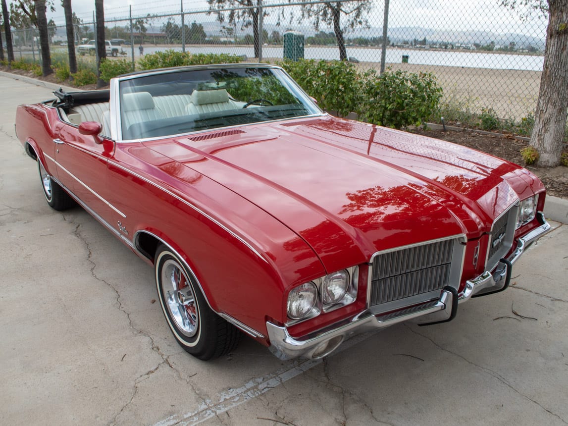 1971 Red Oldsmobile Cutlass Convertible 0985