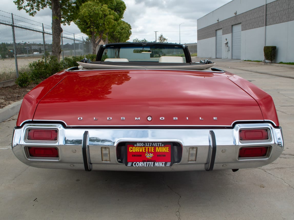 1971 Red Oldsmobile Cutlass Convertible 0989