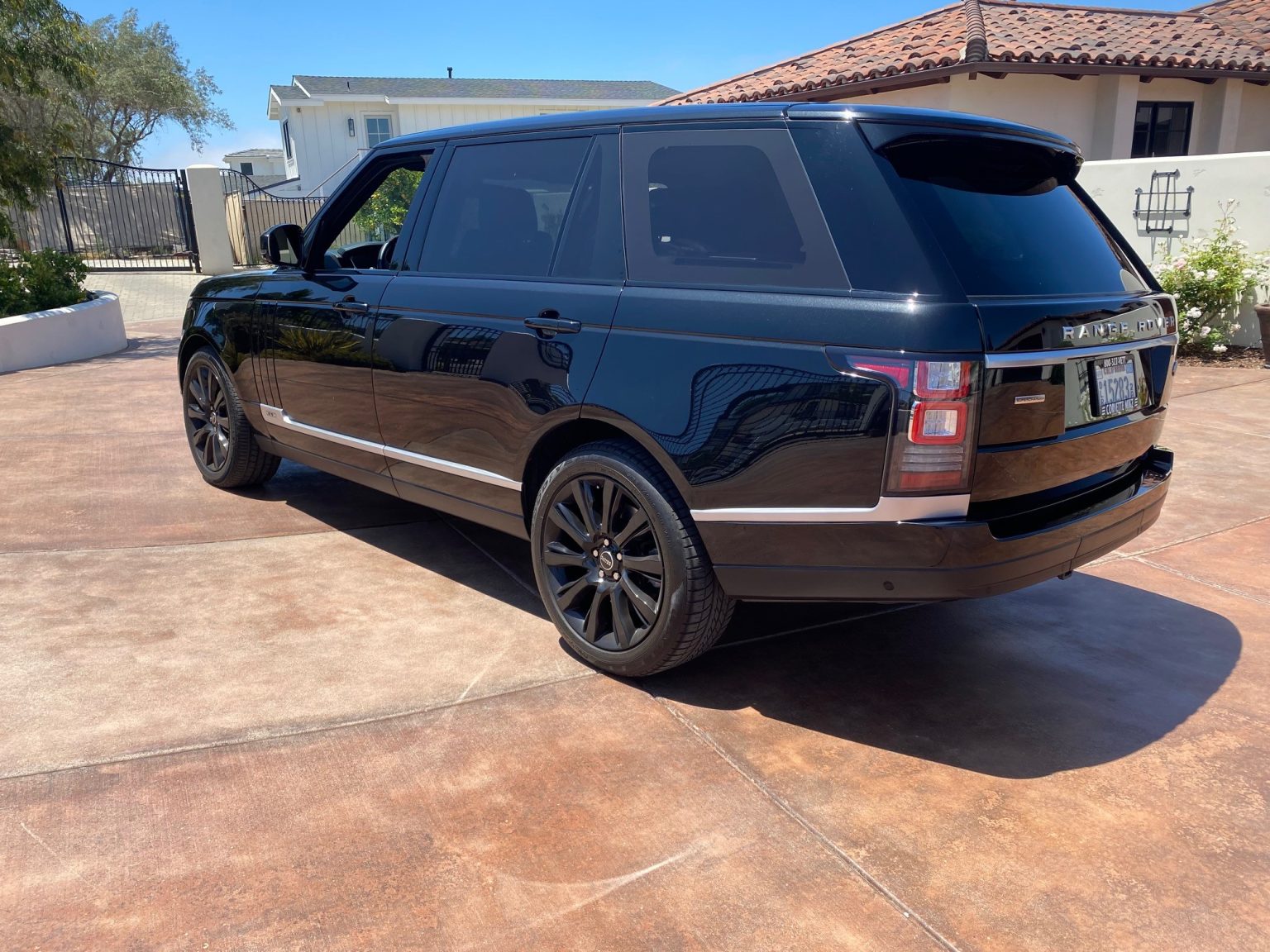 '14 Black Range Rover 14