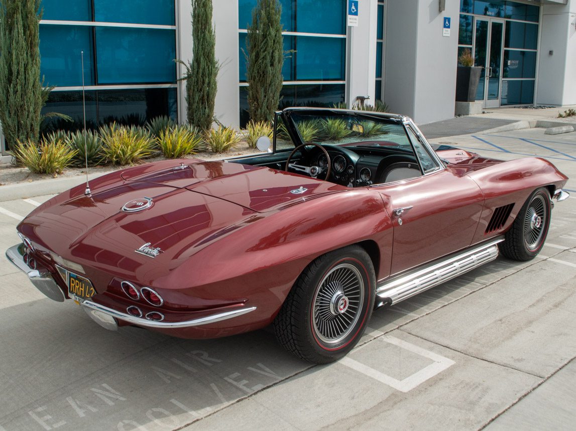 1967 Maroon Corvette L71 Convertible 0738