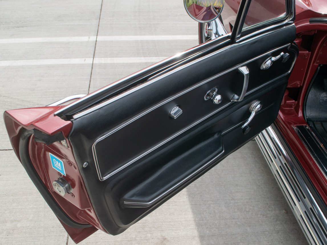 1967 Maroon Corvette L71 Convertible 0747