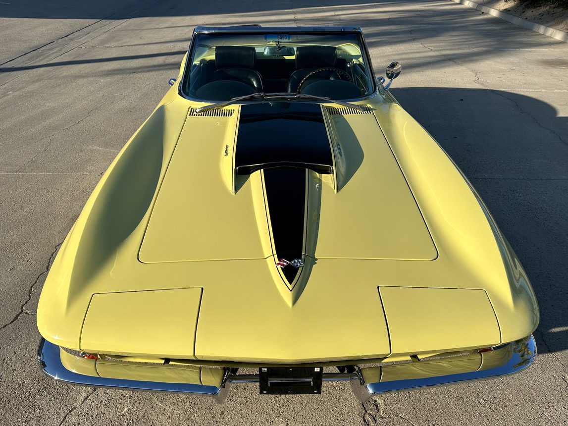1967 Yellow Corvette Convertible 0843
