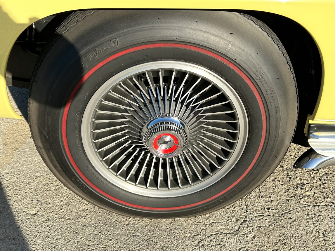1967 Yellow Corvette Convertible 0849
