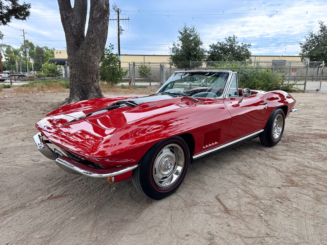 1967 Red Corvette 5439