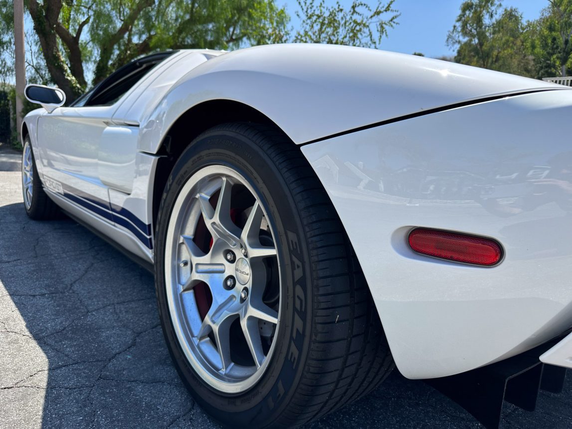 BaT 2006 Centennial White Ford GT W 4 Options 6417
