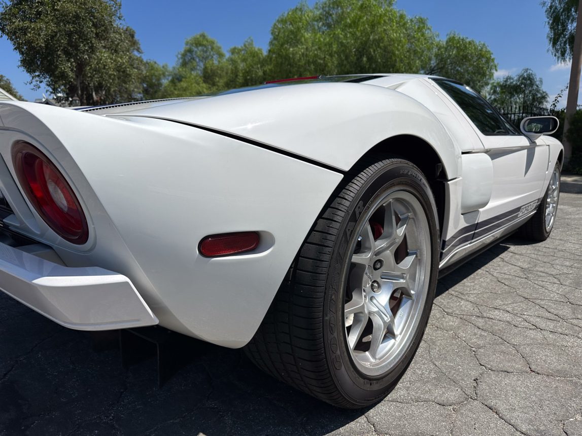 BaT 2006 Centennial White Ford GT W 4 Options 6418