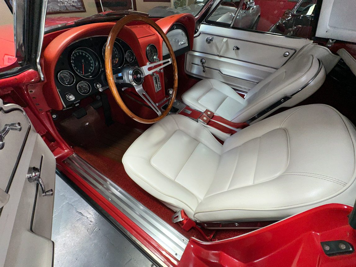 1965 Red L76 Convertible 4595