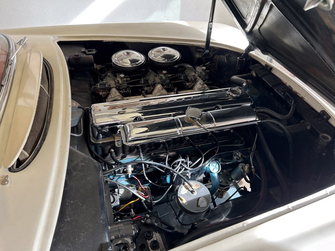 1954 White Corvette 7431