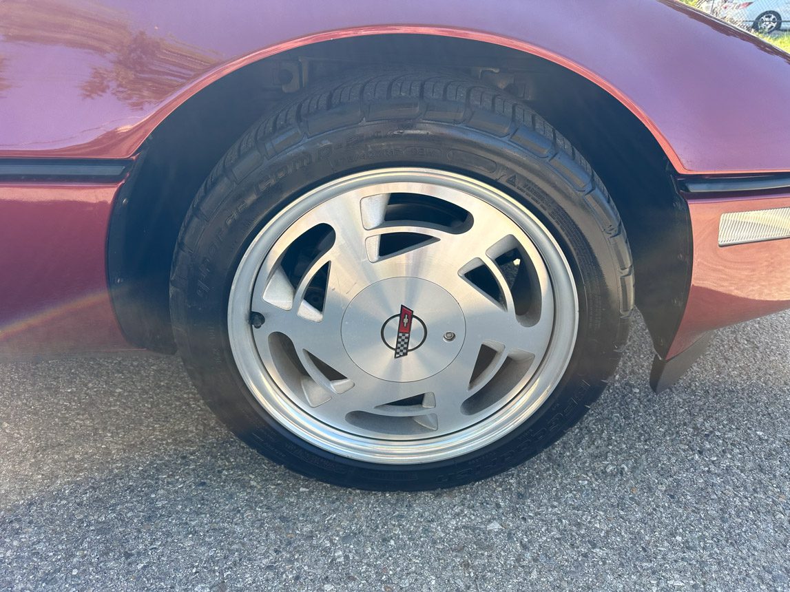 1988 Maroon Corvette Coupe 6196