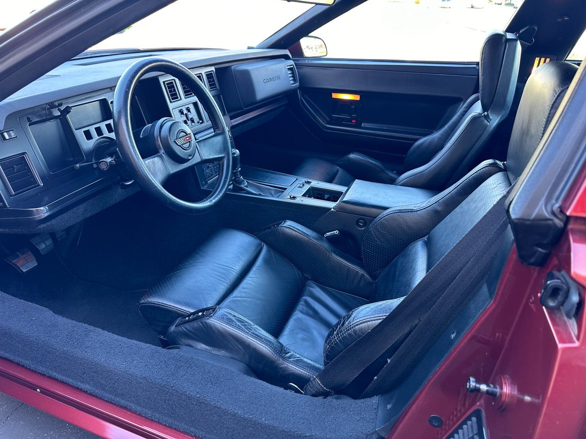 1988 Maroon Corvette Coupe 6204