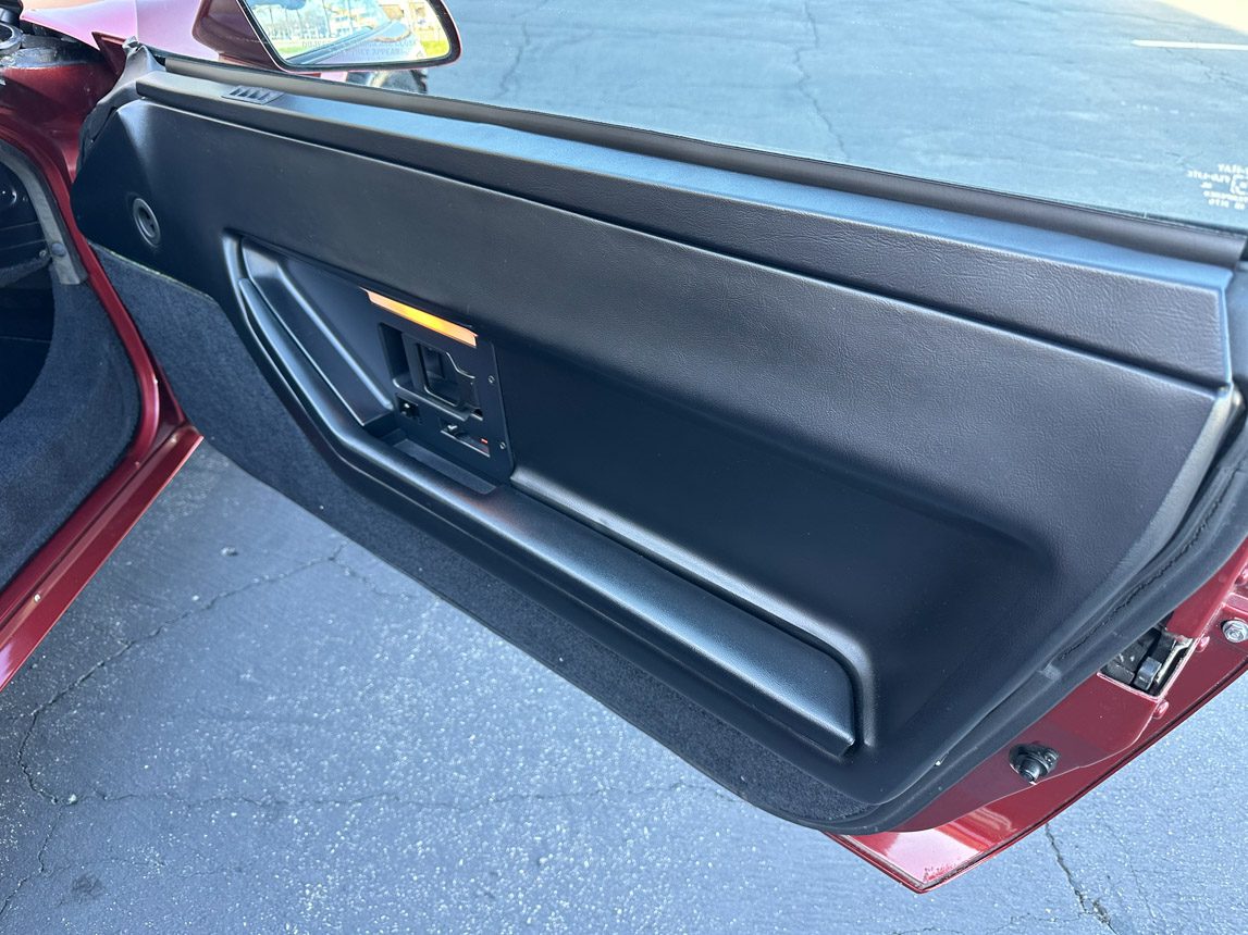 1988 Maroon Corvette Coupe 6215