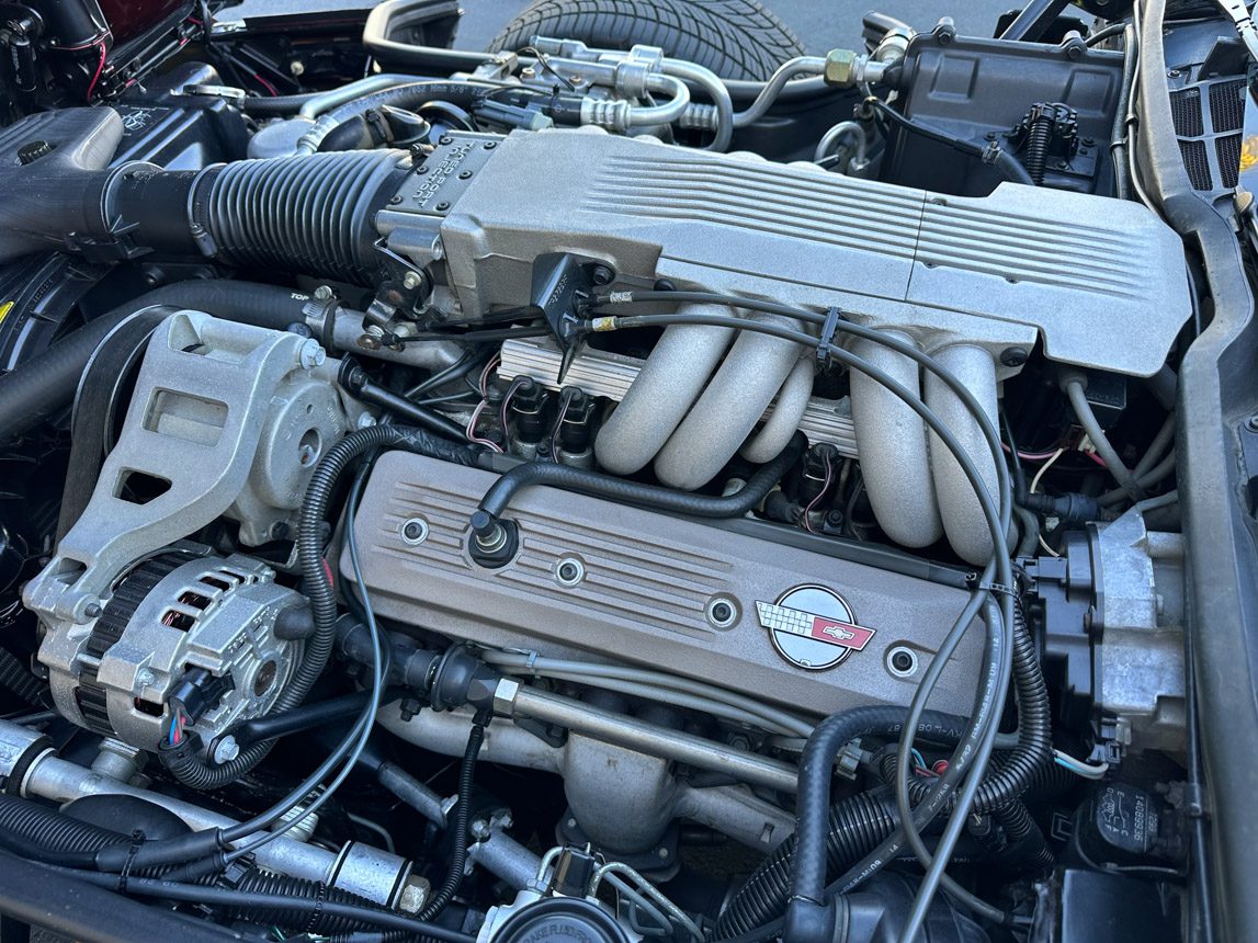 1988 Maroon Corvette Coupe 6219