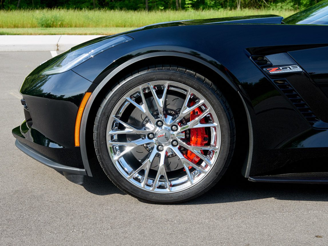 2019 Black Corvettte Z06 Convertible 010