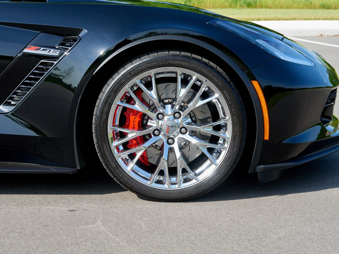 2019 Black Corvettte Z06 Convertible 012