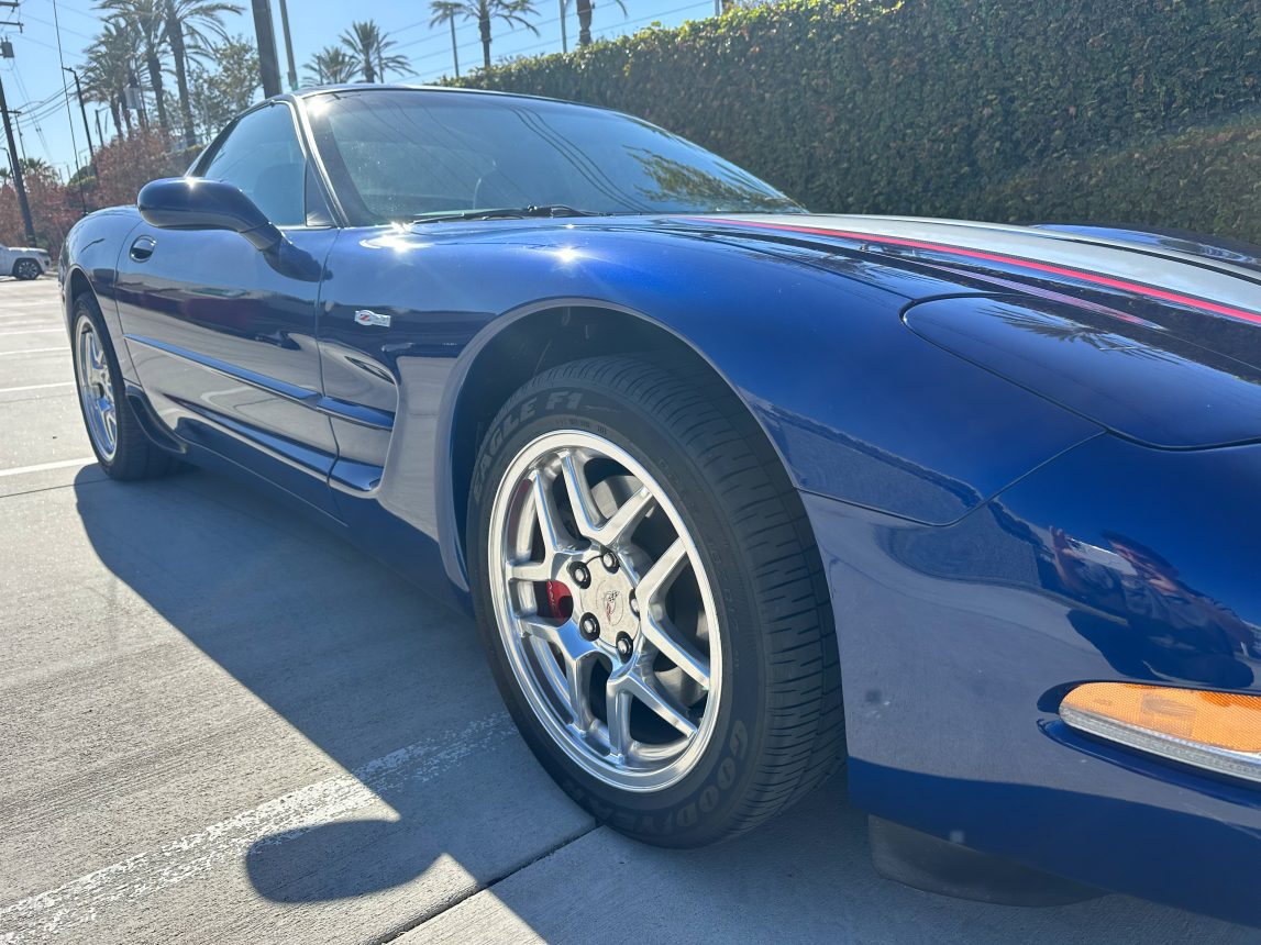 2004 Collector Edition Corvette Z06 (3 of 42)