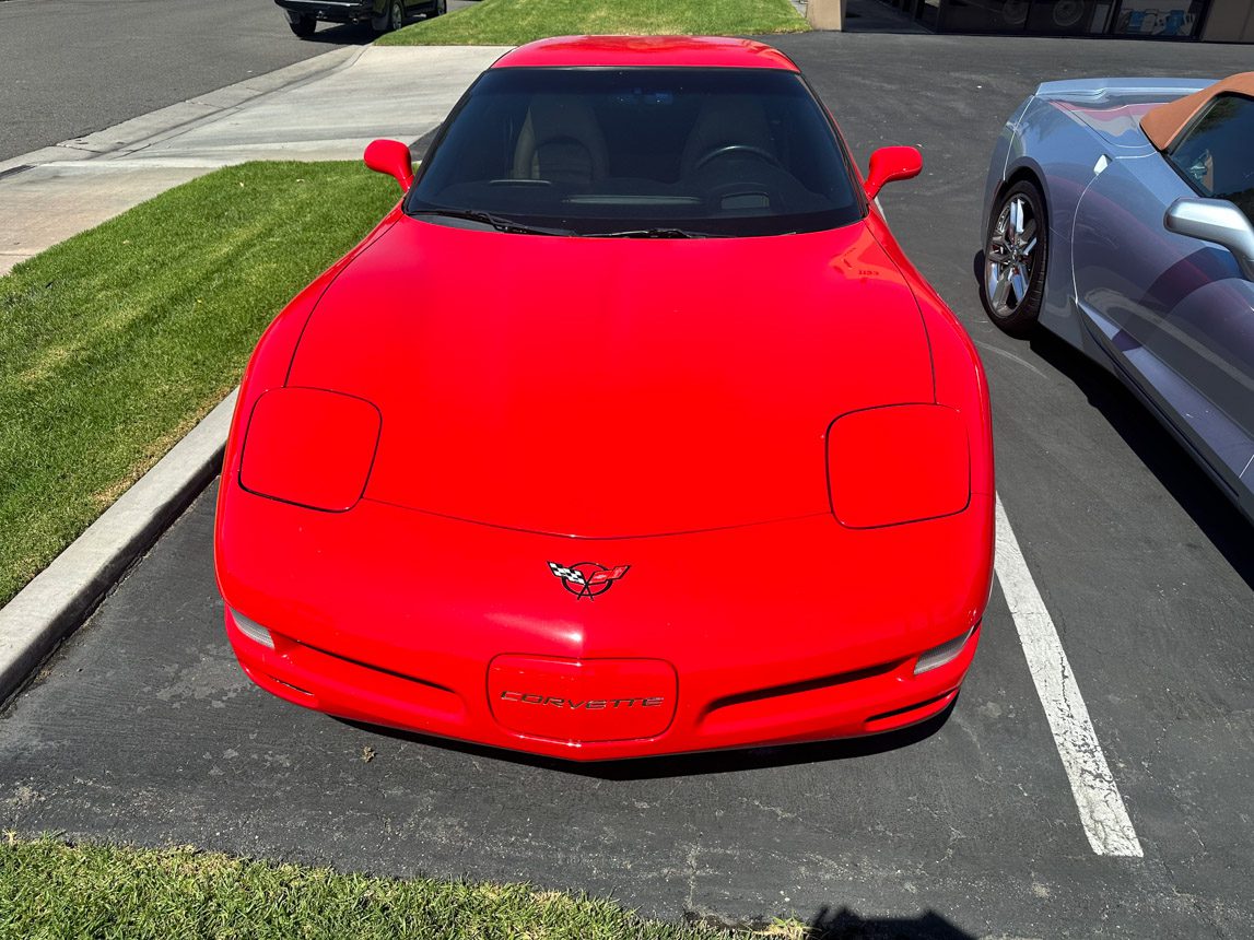 2000 Red Corvette 8791