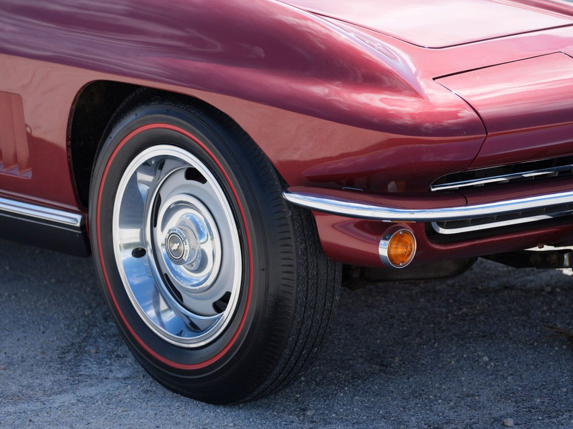 1967 Marlboro Maroon Corvette Survivor 6611