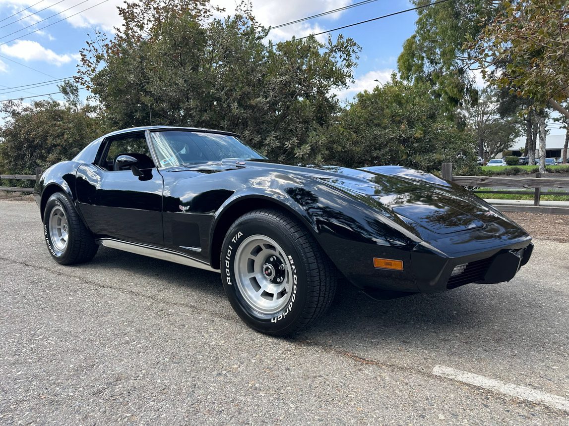 1977 Black Corvette L82 Coupe 9739