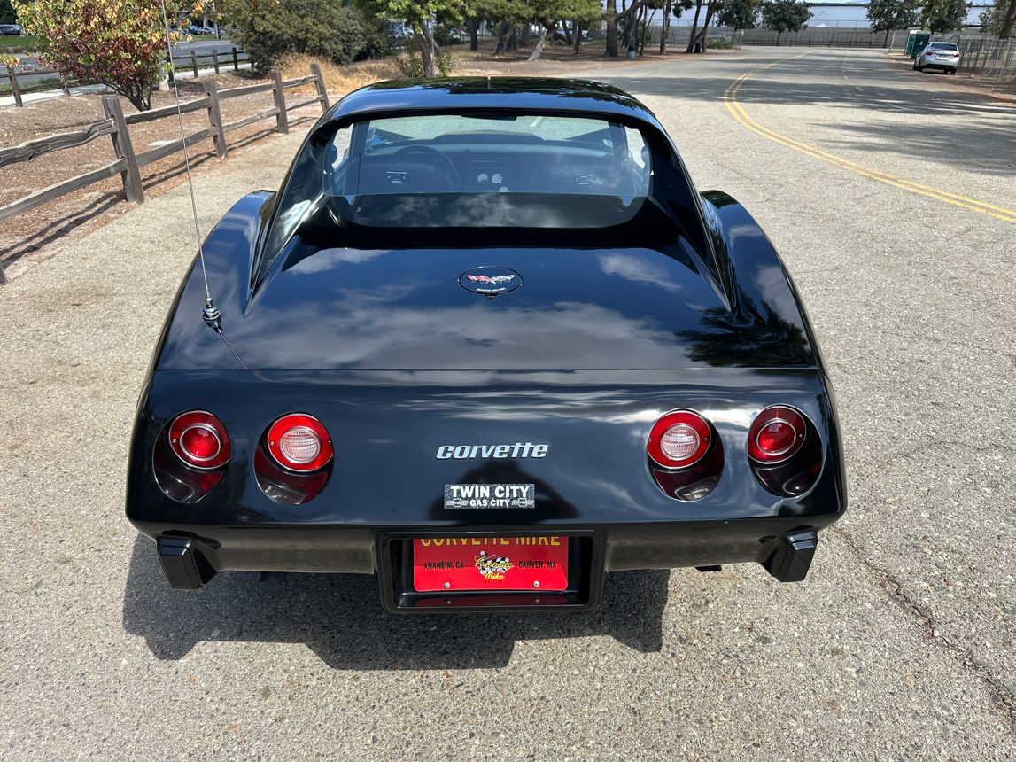 1977 Black Corvette L82 Coupe 9745