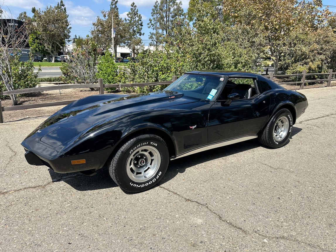 1977 Black Corvette L82 Coupe 9746