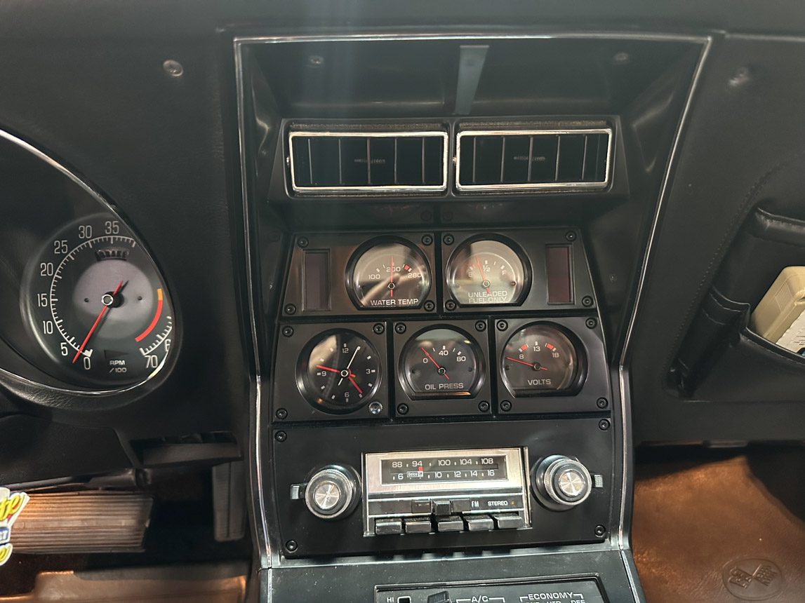 1977 Black Corvette L82 Coupe 9775