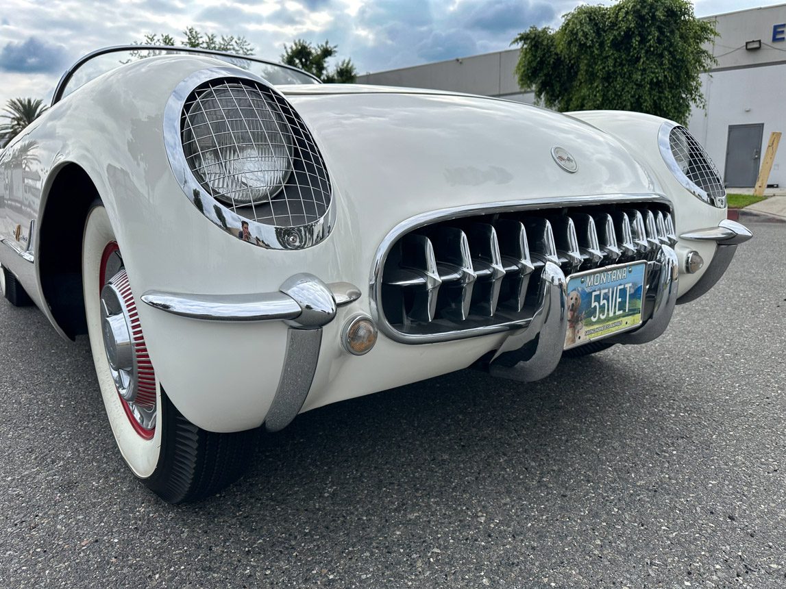 1955 White V8 Corvette 0478