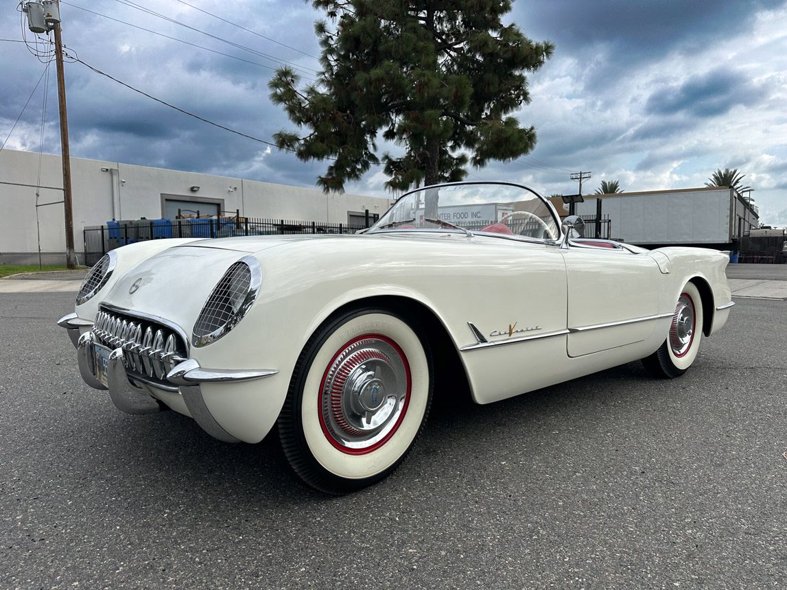 1955 White V8 Corvette 0484