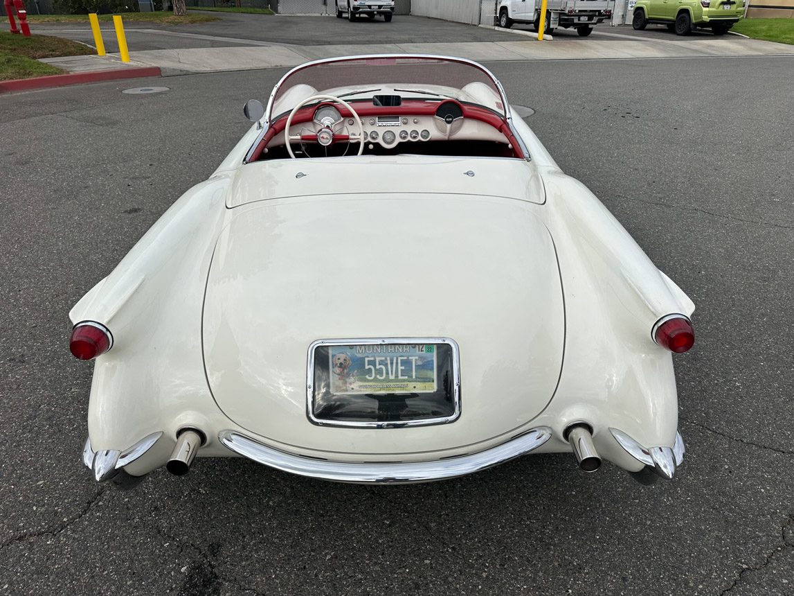 1955 White V8 Corvette 0489