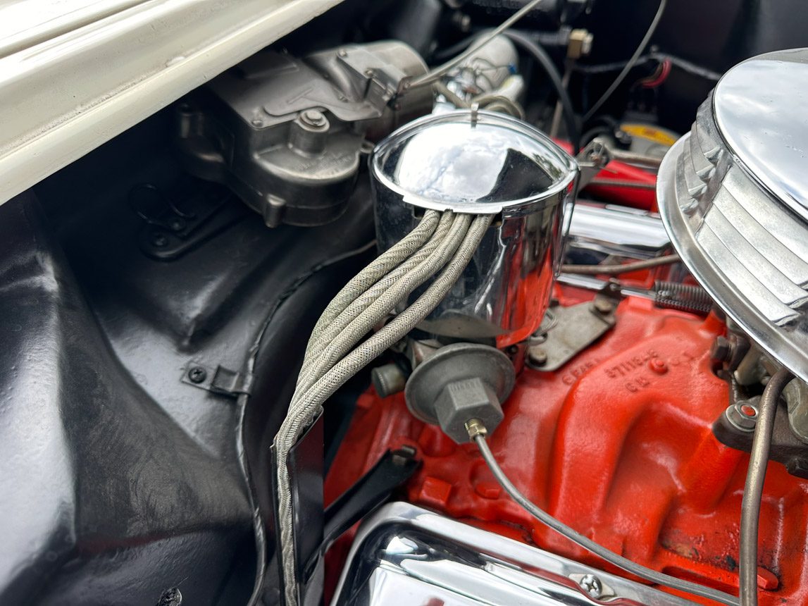 1955 White V8 Corvette 0508