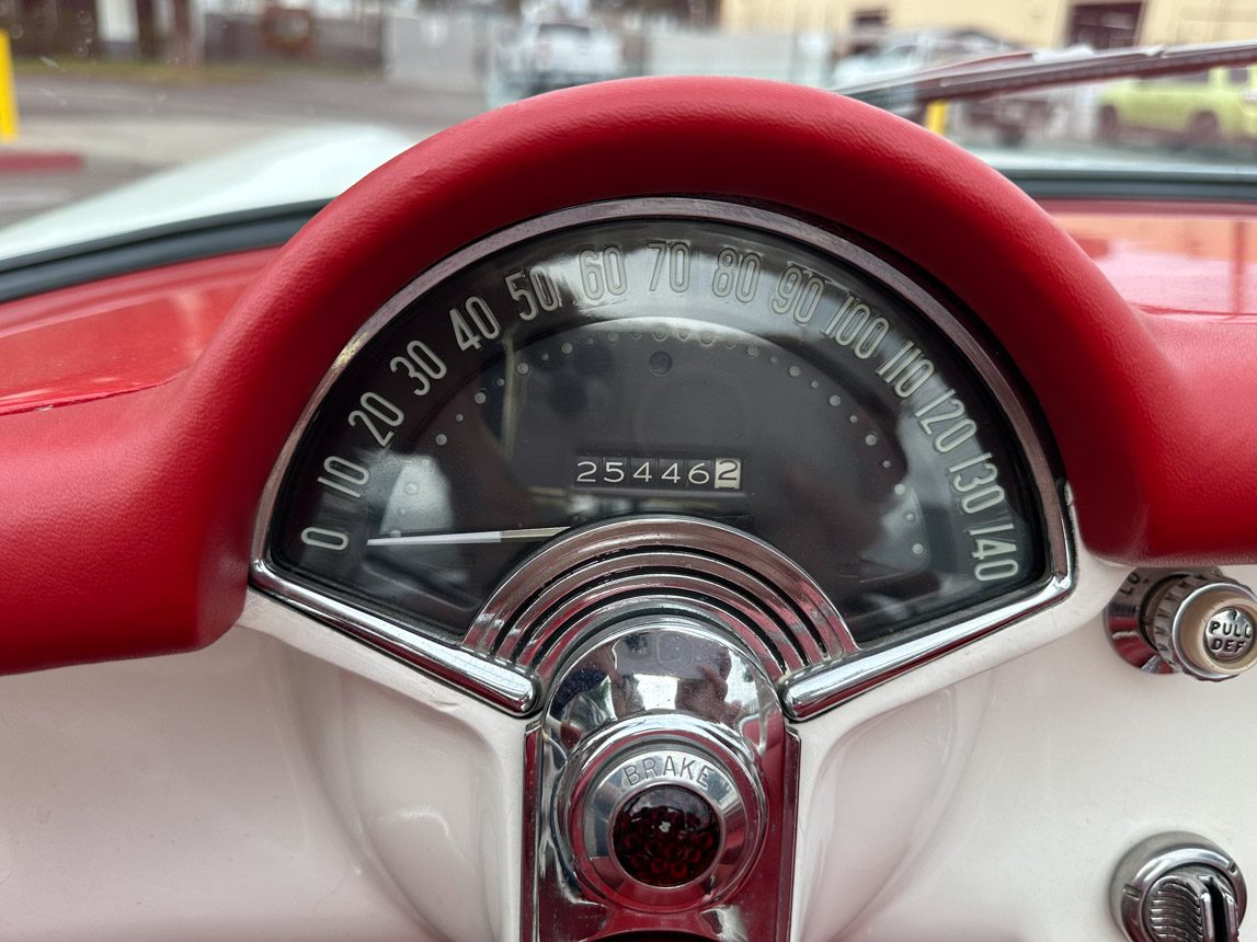 1955 White V8 Corvette 0515