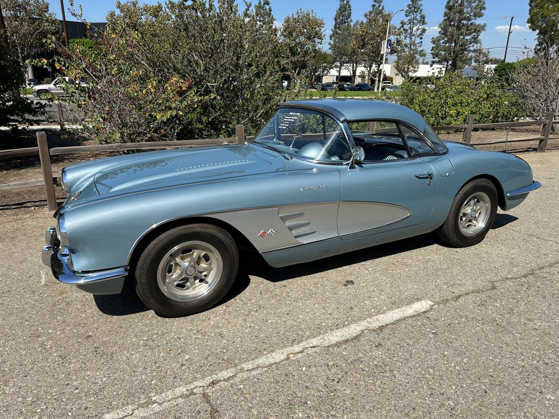 1958 Silver Blue Corvette Fuelie 0003