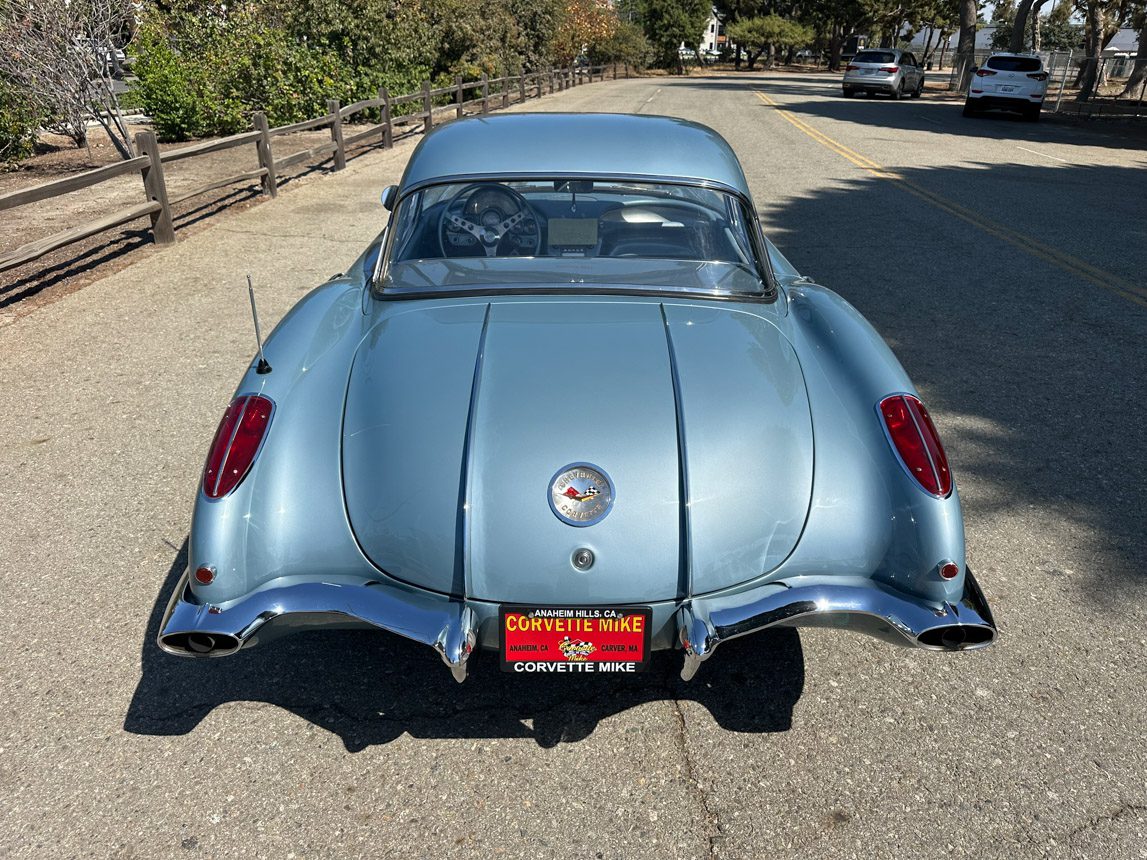 1958 Silver Blue Corvette Fuelie 0016