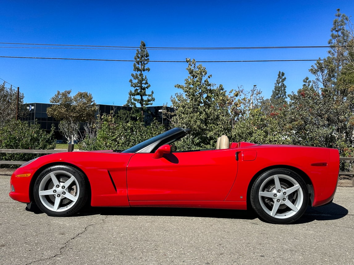 2006 Red Corvette Convertible 0808