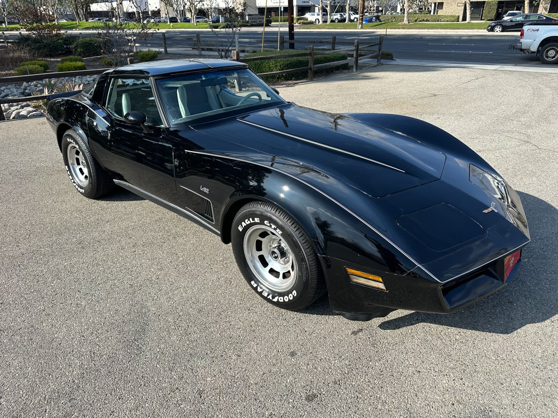 1980 Black Corvette 1664