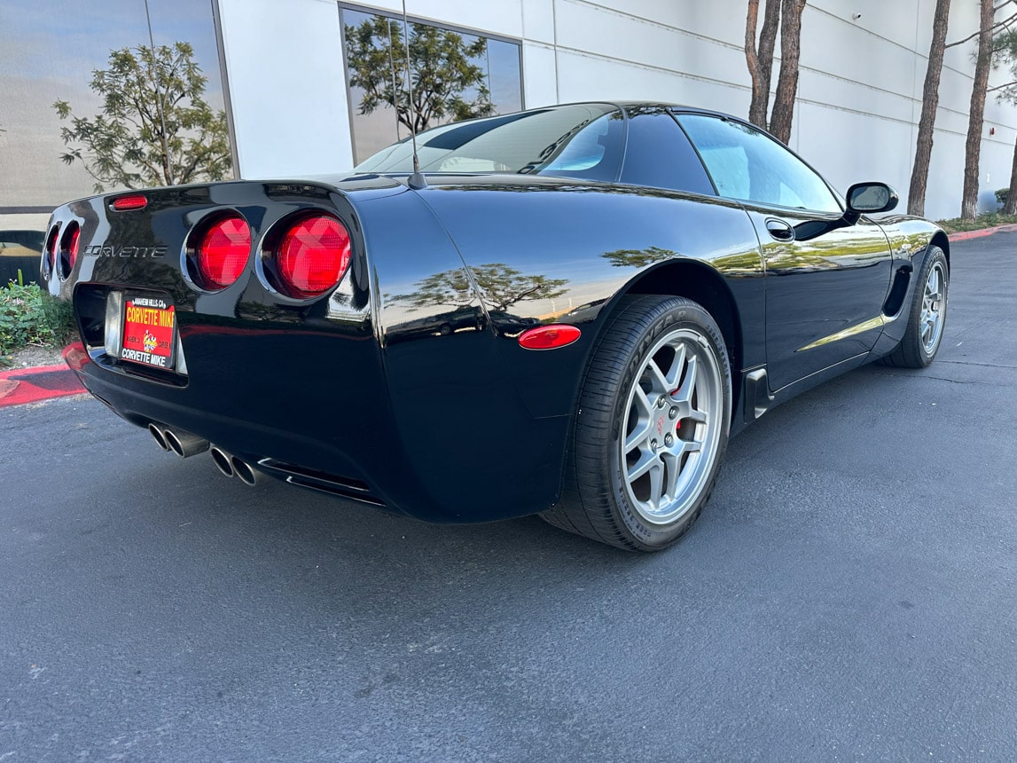 2004 Black Corvette Z06 1573