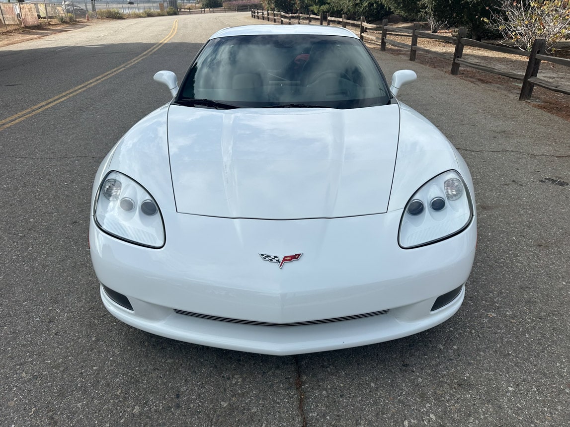 2007 White Corvette 1624