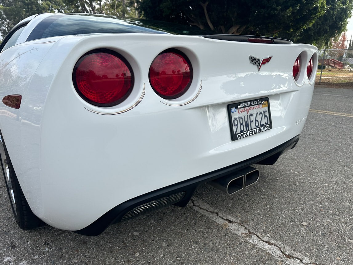 2007 White Corvette 1628