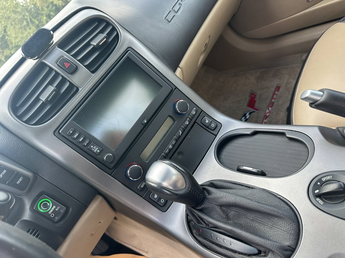 2007 White Corvette 1648