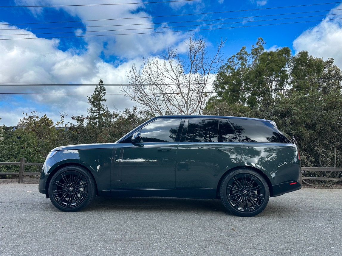 2023 Belgravia Green Range Rover P530 SE 0648