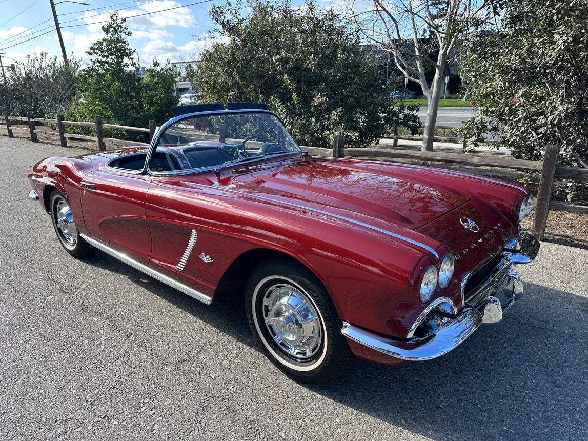 1962 Maroon Corvette 2932