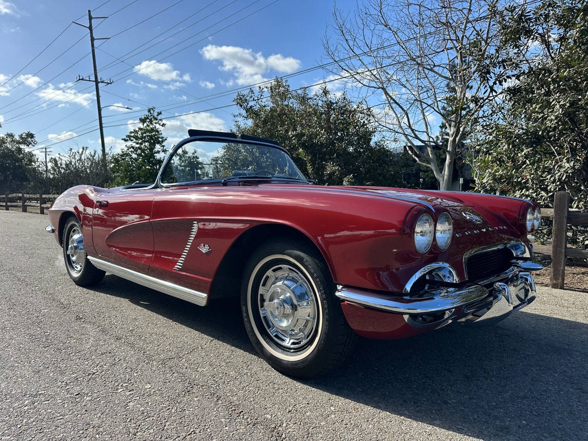 1962 Maroon Corvette 2933