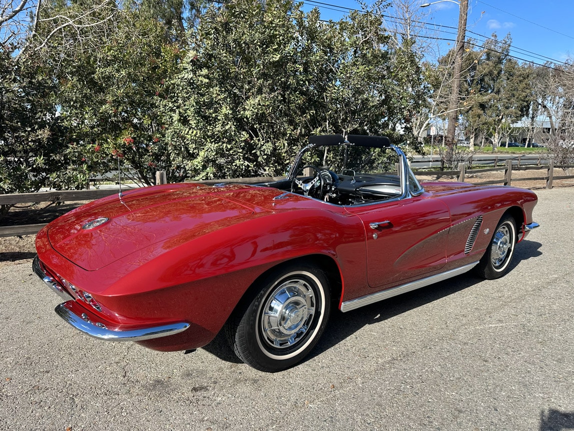 1962 Maroon Corvette 2936