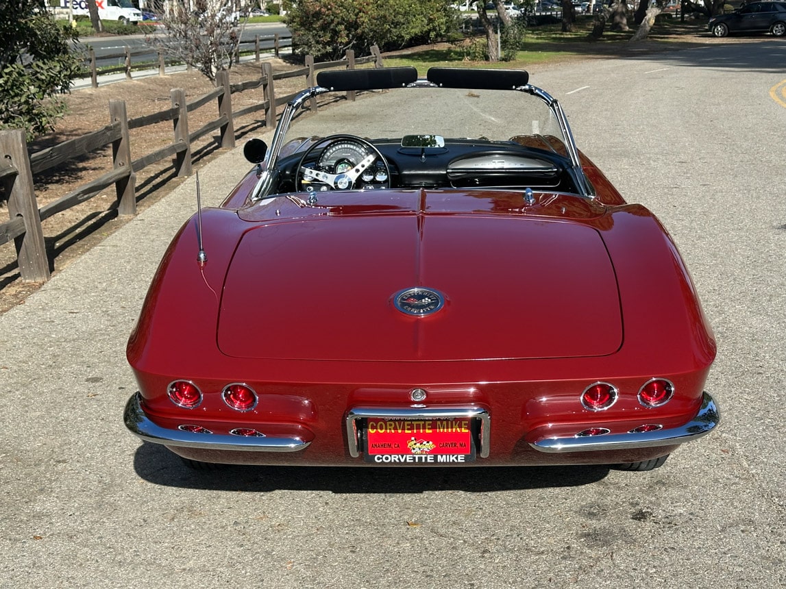 1962 Maroon Corvette 2938