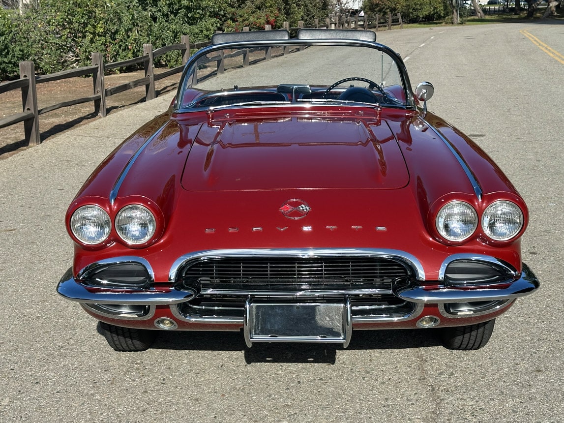 1962 Maroon Corvette 2941