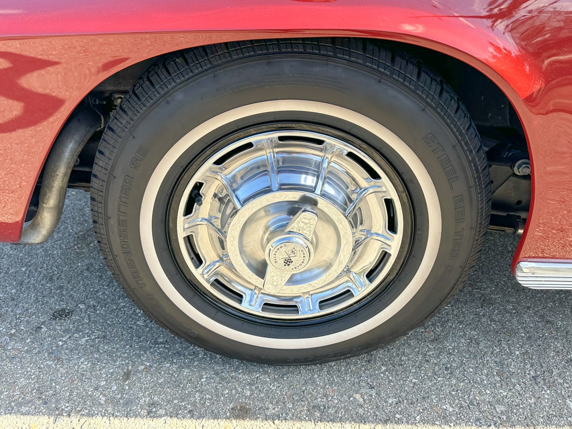 1962 Maroon Corvette 2948