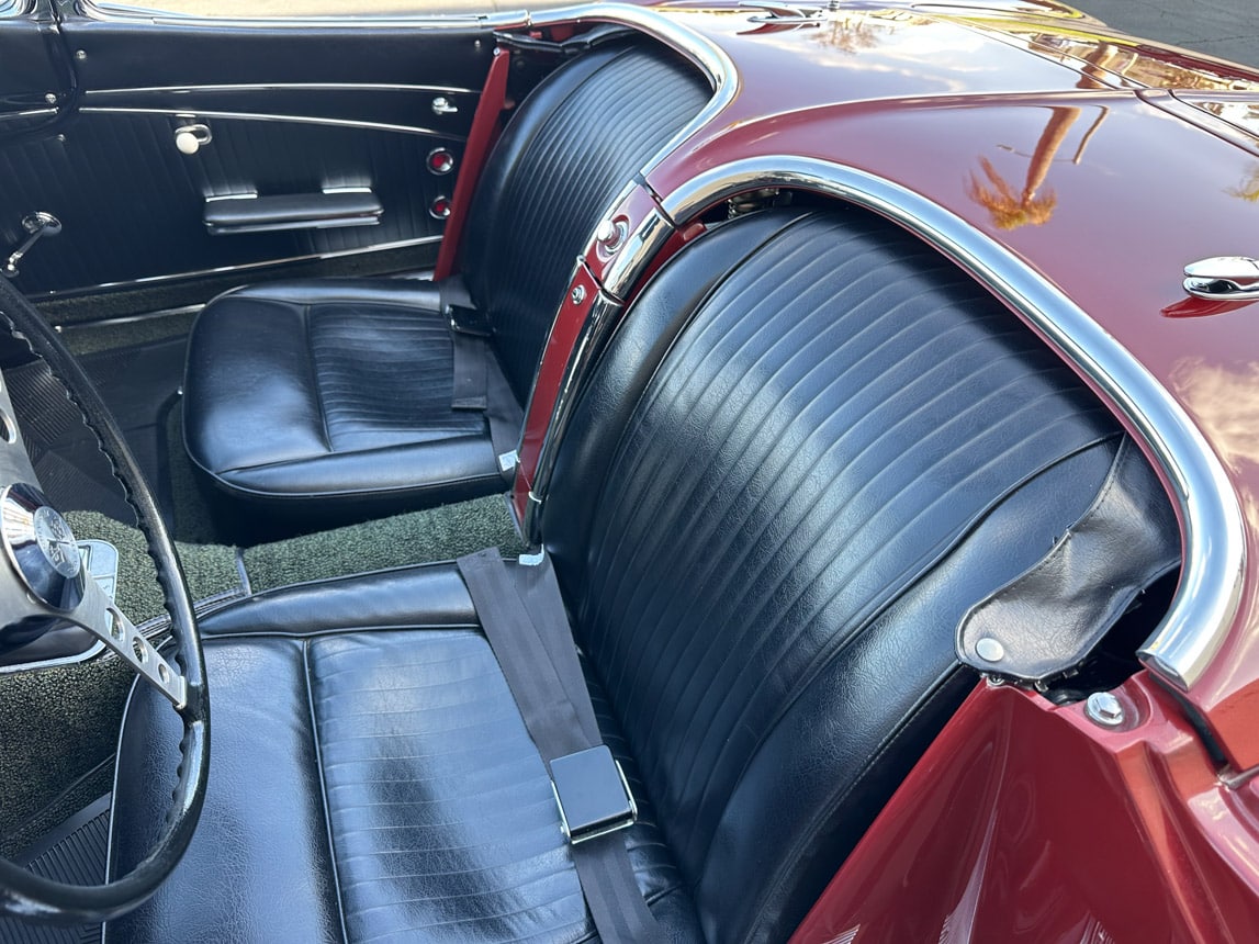 1962 Maroon Corvette 2960